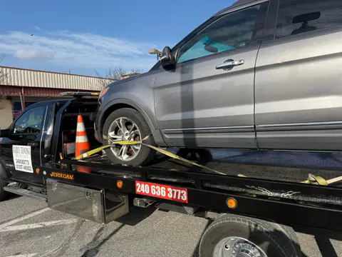 Barry Towing Services vehicle transport photo 48
