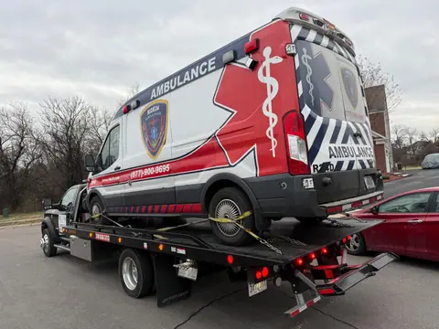 Barry Towing Services vehicle transport photo 52