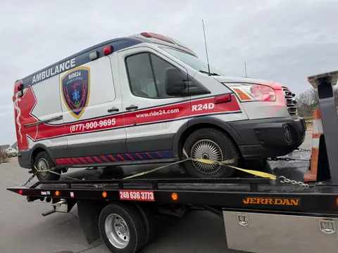 Barry Towing Services vehicle transport photo 53