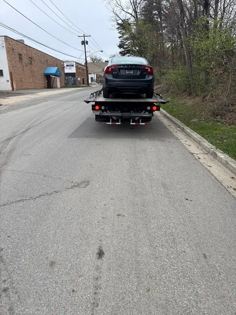 Barry Towing Services vehicle transport photo 67
